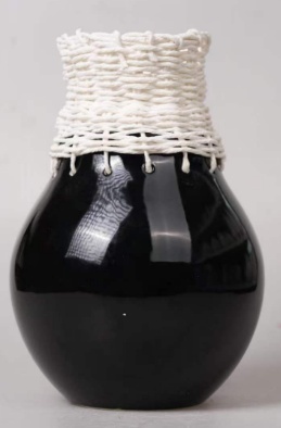 Gloss black woven sphere ceramic vase in the Tongxin ceramic collection